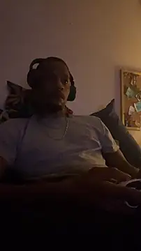 Tristris100 online show from 10-28-25, 12:22