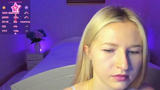 AnnaCarrera online show from 11-20-25, 06:52