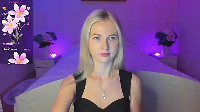 AnnaCarrera online show from 10-13-25, 09:05