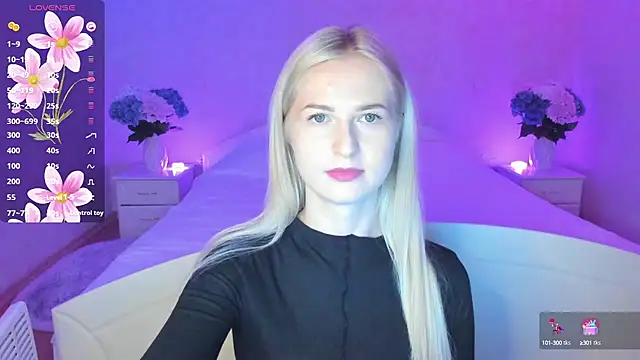 AnnaCarrera online show from 10-14-25, 09:04