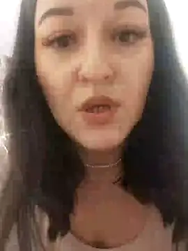 AlexandraGiogio online show from 01-17-25, 08:33