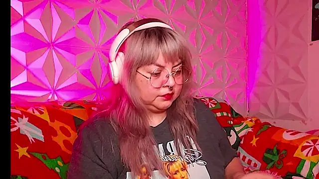 Satyn doll online show from 12-23-25, 02:11