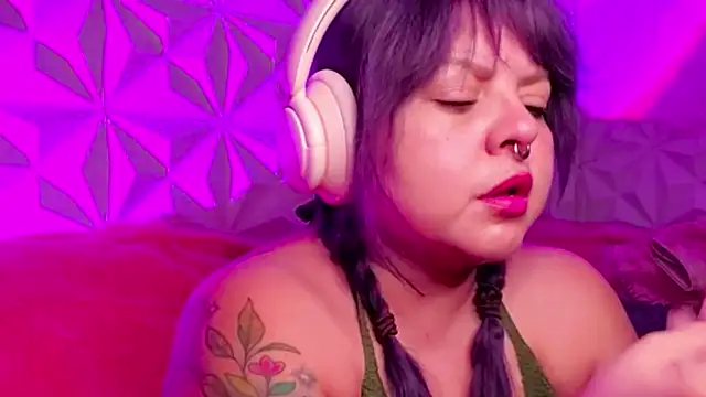 Satyn doll online show from 10-21-25, 04:34