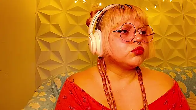 Satyn doll online show from 05-10-26, 10:11