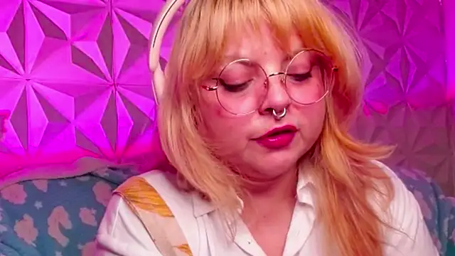 Satyn doll online show from 10-15-25, 12:09