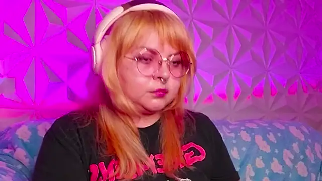 Satyn doll online show from 10-09-25, 11:38