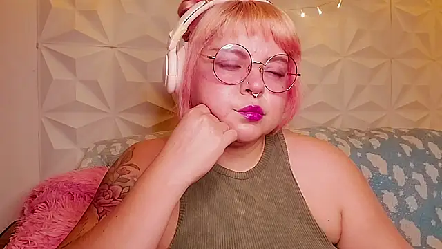 Satyn doll online show from 06-26-26, 10:48