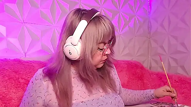 Satyn doll online show from 11-17-25, 11:42