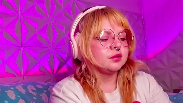 Satyn doll online show from 10-08-25, 11:38