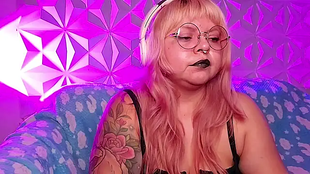 Satyn doll online show from 05-08-26, 01:42