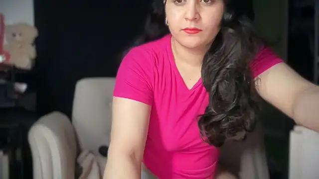 emalove-xh online show from 04-11-26, 03:03