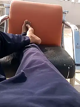 Snapshot of indianguy21 chatting on 12-22-24, 05:32 indianguy21 online show from 12-22-24, 05:32