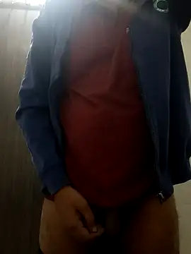 Snapshot of indianguy21 chatting on 12-11-24, 06:20 indianguy21 online show from 12-11-24, 06:20