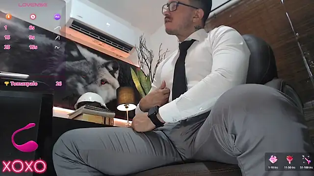 Snapshot of randyluke chatting on 11-12-25, 07:51 randyluke online show from 11-12-25, 07:51