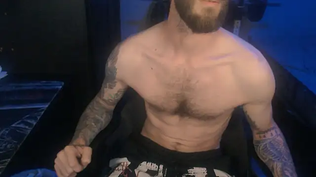 Snapshot of SexxxyLouis chatting on 05-23-26, 07:51 SexxxyLouis online show from 05-23-26, 07:51