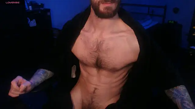 Snapshot of SexxxyLouis chatting on 10-11-25, 09:32 SexxxyLouis online show from 10-11-25, 09:32