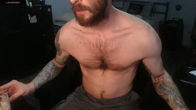 Snapshot of SexxxyLouis chatting on 12-02-25, 01:46 SexxxyLouis online show from 12-02-25, 01:46