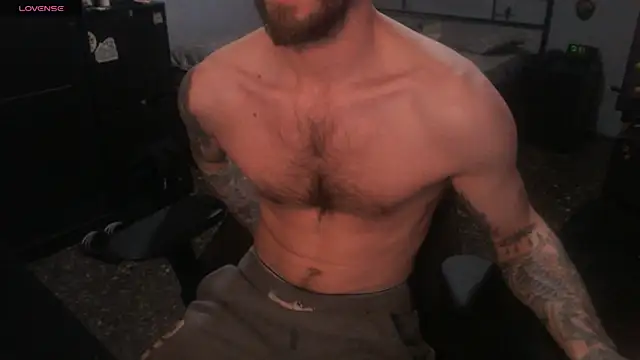 Snapshot of SexxxyLouis chatting on 12-20-25, 12:08 SexxxyLouis online show from 12-20-25, 12:08