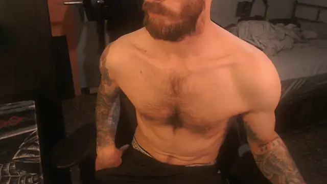 Snapshot of SexxxyLouis chatting on 05-06-26, 07:23 SexxxyLouis online show from 05-06-26, 07:23