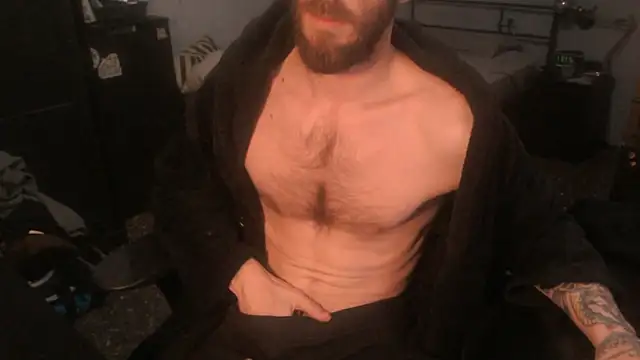 Snapshot of SexxxyLouis chatting on 02-23-26, 01:44 SexxxyLouis online show from 02-23-26, 01:44