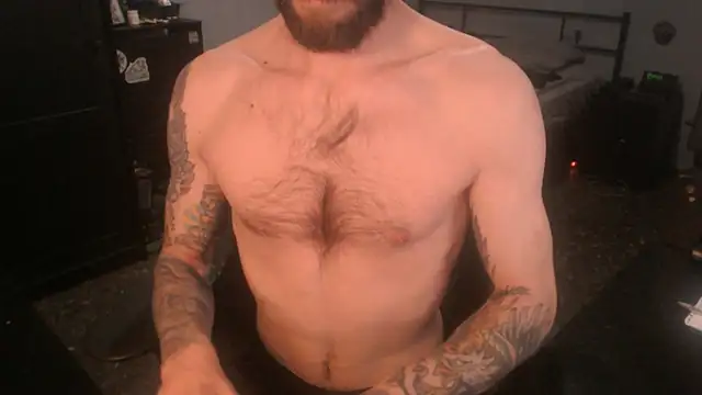 Snapshot of SexxxyLouis chatting on 01-12-26, 01:51 SexxxyLouis online show from 01-12-26, 01:51