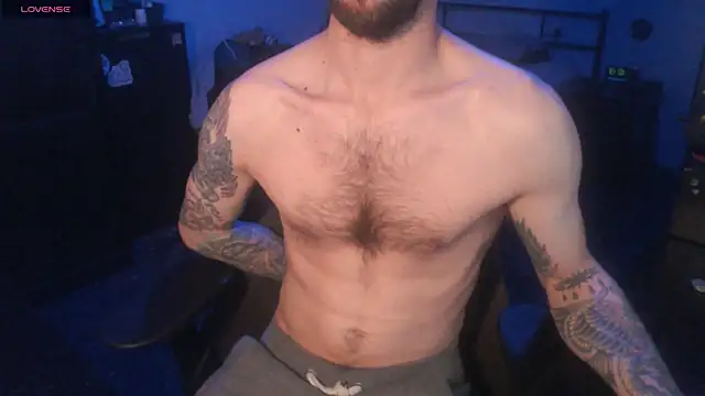 Snapshot of SexxxyLouis chatting on 11-03-25, 09:13 SexxxyLouis online show from 11-03-25, 09:13