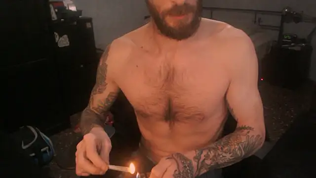 Snapshot of SexxxyLouis chatting on 02-28-26, 11:43 SexxxyLouis online show from 02-28-26, 11:43