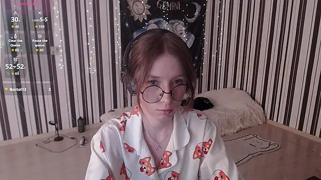  Hanna Moon  online show from 09-18-25, 12:08