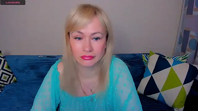 EllenMoore online show from 07-02-26, 03:07