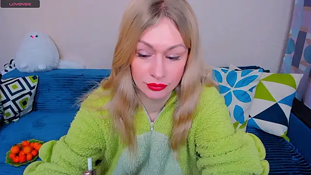 EllenMoore online show from 03-16-26, 03:03