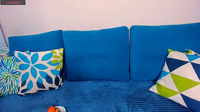 EllenMoore online show from 11-17-25, 03:10