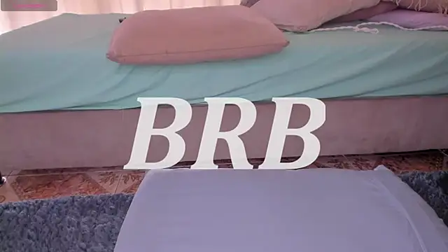 Snapshot of Secret_chells chatting on 03-18-25, 07:12 Secret chells online show from 03-18-25, 07:12