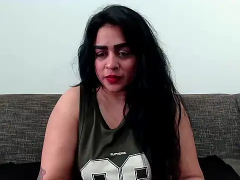 indianishkq7 online show from 12-01-25, 07:53