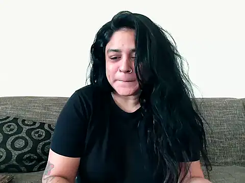 indianishkq7 online show from 12-05-25, 08:13