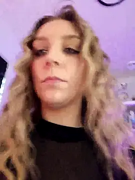 LilyOrion online show from 11-24-25, 07:25