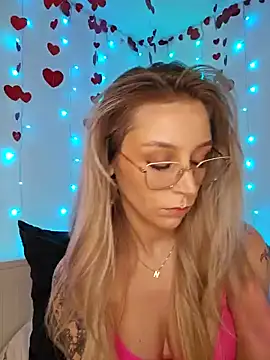 LilyOrion online show from 02-21-25, 07:10