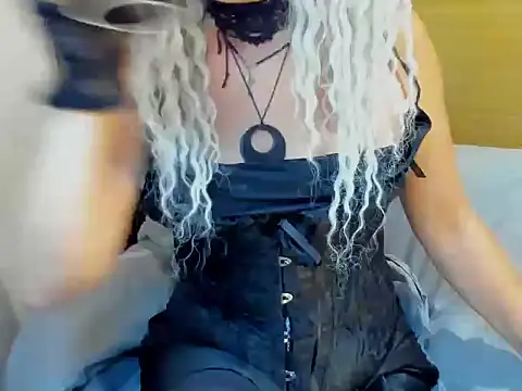 Snapshot of Ruda1919 chatting on 02-06-26, 01:12 Ruda1919 online show from 02-06-26, 01:12