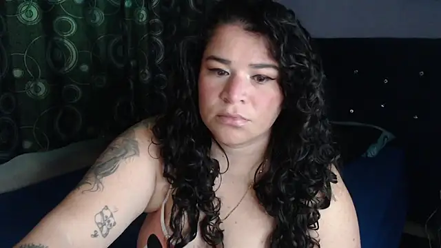 Snapshot of ANGELIQUE_KLANE chatting on 05-27-26, 02:02 ANGELIQUE KLANE online show from 05-27-26, 02:02