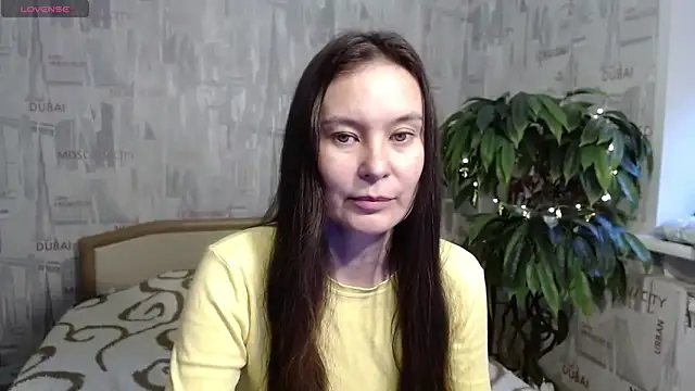 Snapshot of GinaQSoul chatting on 06-04-26, 03:28 GinaQSoul online show from 06-04-26, 03:28