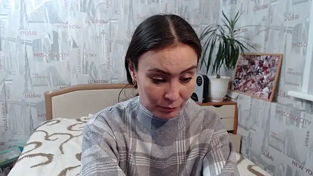 GinaQSoul online show from 10-16-25, 03:42