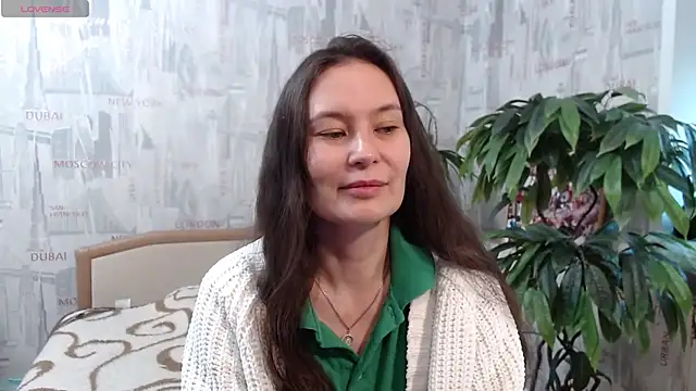 Snapshot of GinaQSoul chatting on 05-14-26, 12:35 GinaQSoul online show from 05-14-26, 12:35