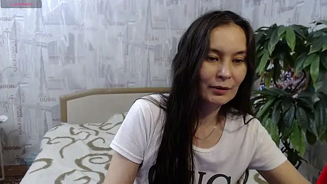 Snapshot of GinaQSoul chatting on 05-19-26, 02:57 GinaQSoul online show from 05-19-26, 02:57