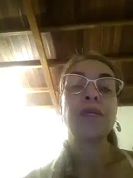 Snapshot of mari657 chatting on 02-26-25, 01:36 mari657 online show from 02-26-25, 01:36