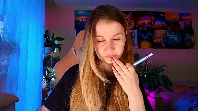 Snapshot of GoodWitch_ chatting on 01-14-26, 10:30 GoodWitch online show from 01-14-26, 10:30