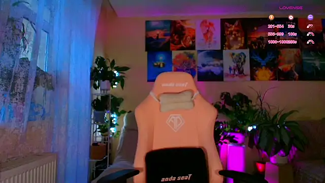 Snapshot of GoodWitch_ chatting on 02-05-26, 07:48 GoodWitch online show from 02-05-26, 07:48