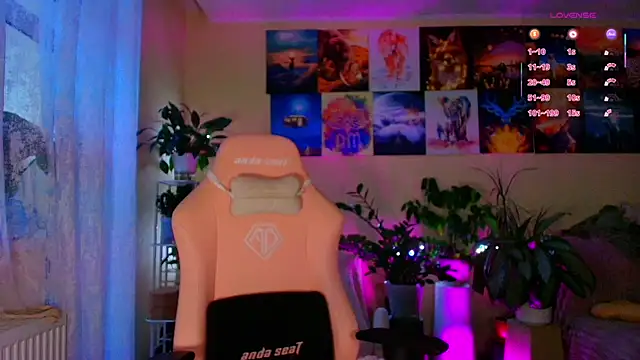 Snapshot of GoodWitch_ chatting on 02-12-26, 08:03 GoodWitch online show from 02-12-26, 08:03