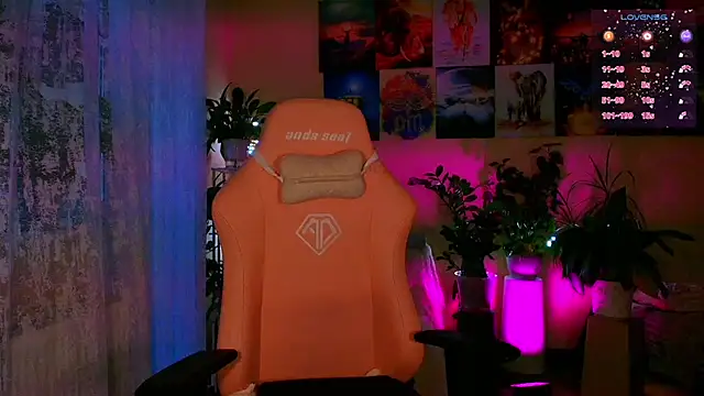 Snapshot of GoodWitch_ chatting on 11-29-25, 07:52 GoodWitch online show from 11-29-25, 07:52