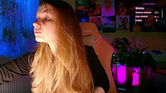 Snapshot of GoodWitch_ chatting on 02-18-26, 07:39 GoodWitch online show from 02-18-26, 07:39