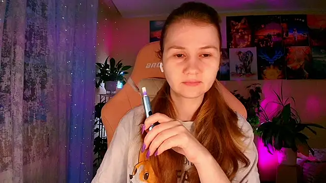 Snapshot of GoodWitch_ chatting on 11-30-25, 07:42 GoodWitch online show from 11-30-25, 07:42