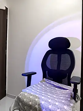 MumbaiMaskGirl online show from 09-29-25, 11:27